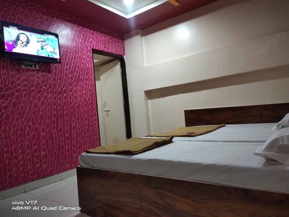 Sai Ganesh Guest House Shirdi Exterior photo